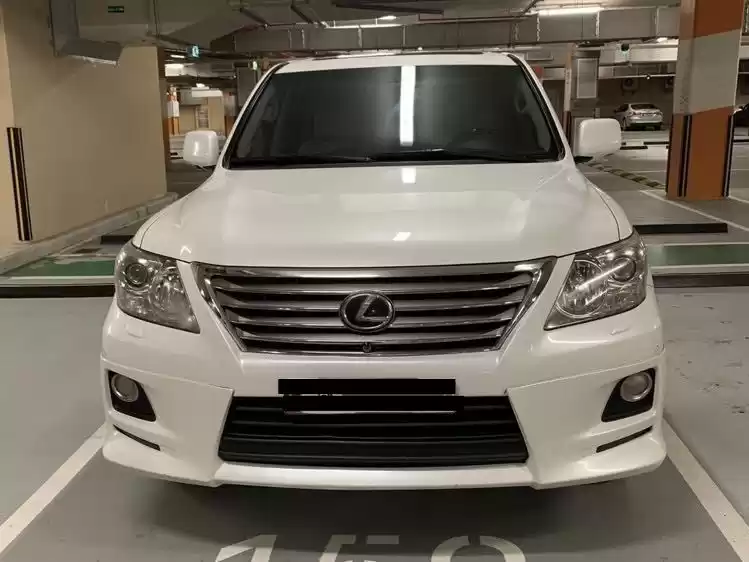 Gebraucht Lexus LX Zu vermieten in Riad #21362 - 1  image 
